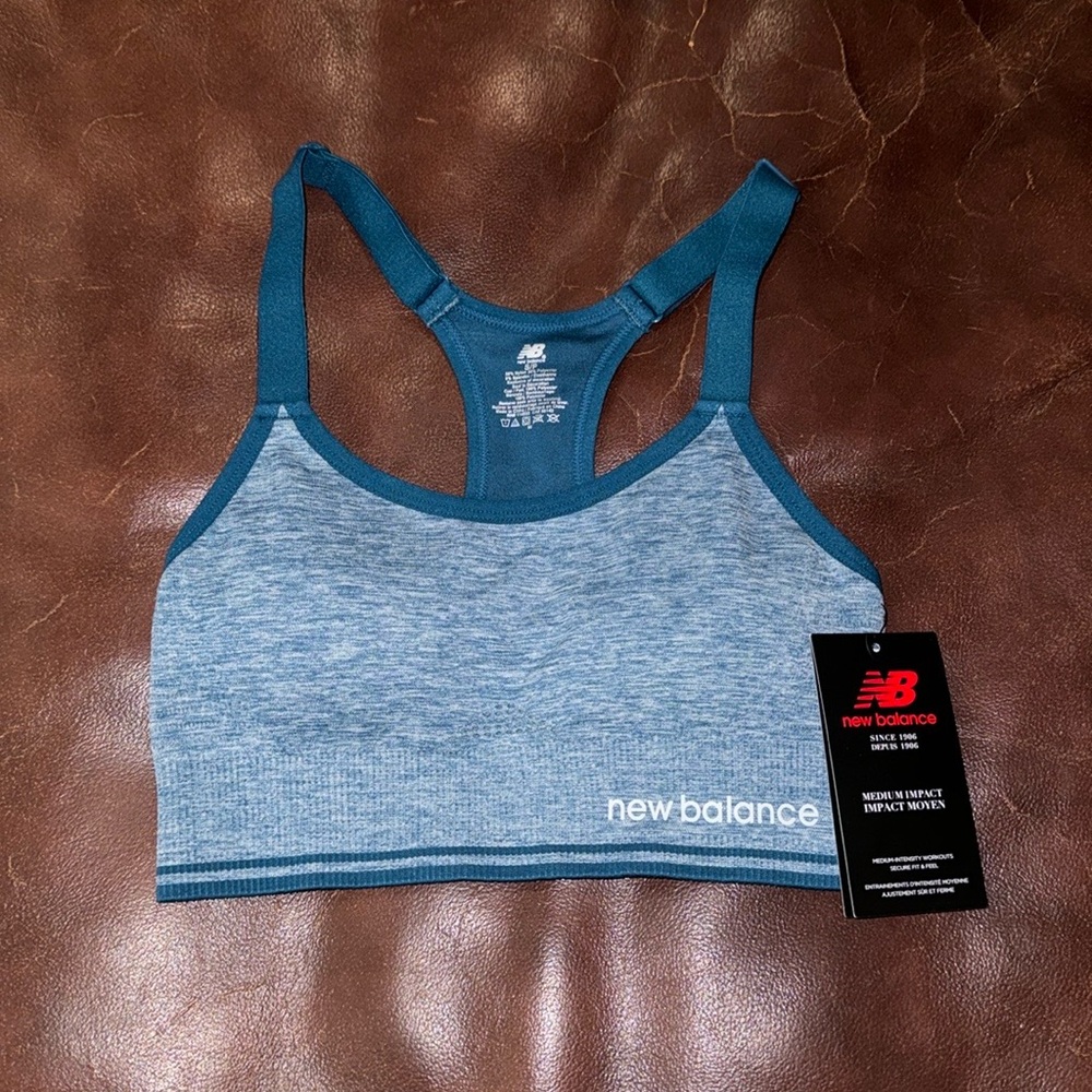 NWT New Balance Medium Impact Sports Bra